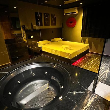 Motel Contigo 과룰류스 외부 사진