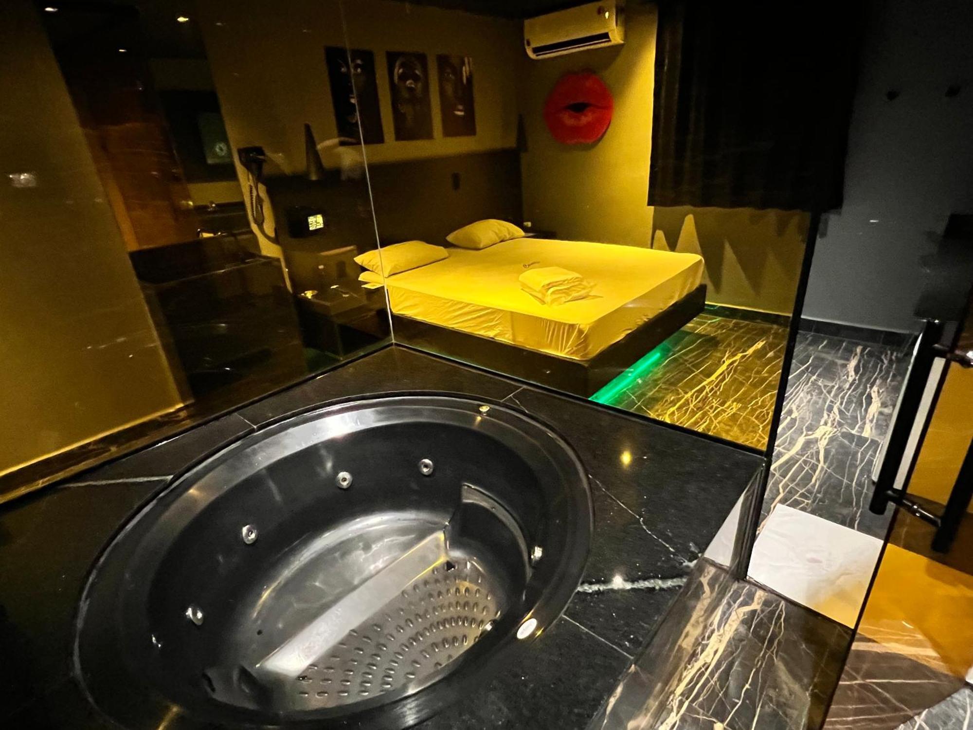 Motel Contigo 과룰류스 외부 사진