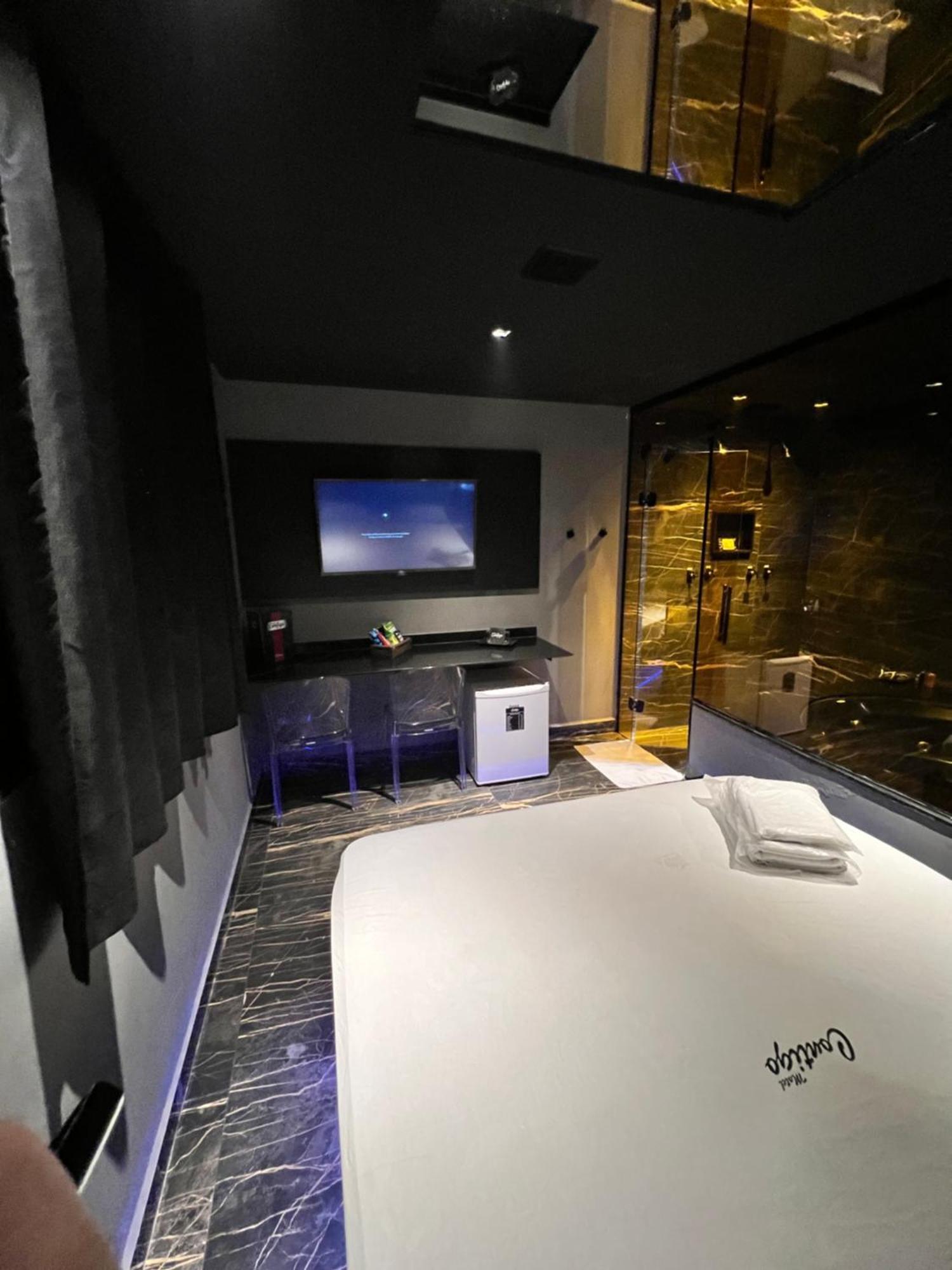 Motel Contigo 과룰류스 외부 사진